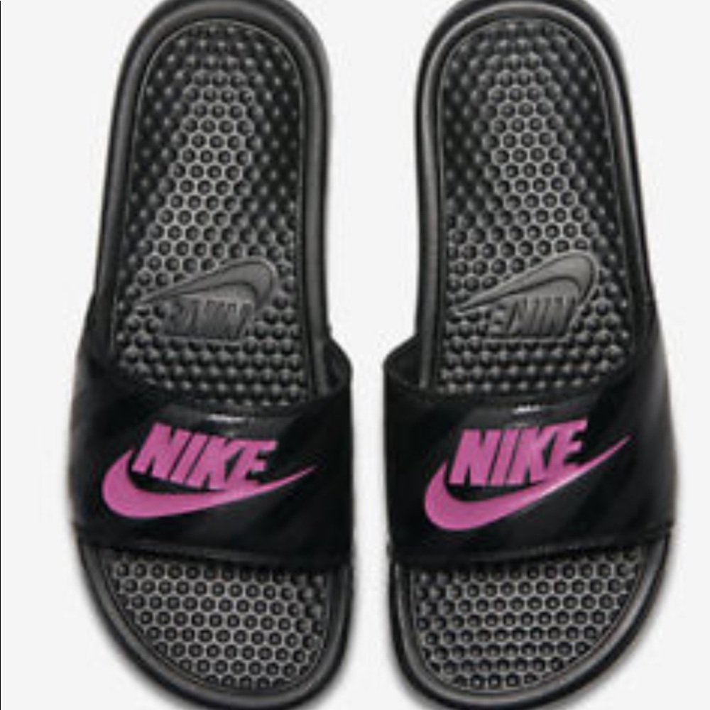 🛑SOLD!!🛑  Nike Benassi JDI Slides